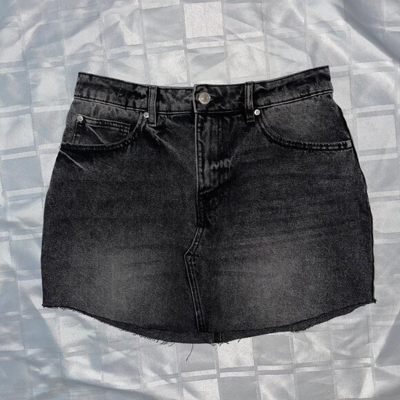 🎉 Bundle Deal: 4 for $20! 🎉 denim mini skirt - Picture 1 of 7